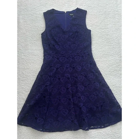 NEW DKNY Womens Purple Crochet Lace V-Neck Sleeveless Dress Size 6 Wedding NWT - Picture 2 of 12